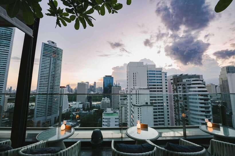 Bangkok: Sky on 20 Rooftop Bar With Free Flow Drinks - Music, Ambiance, and a Rooftop That Works for Dates or Small Celebrations