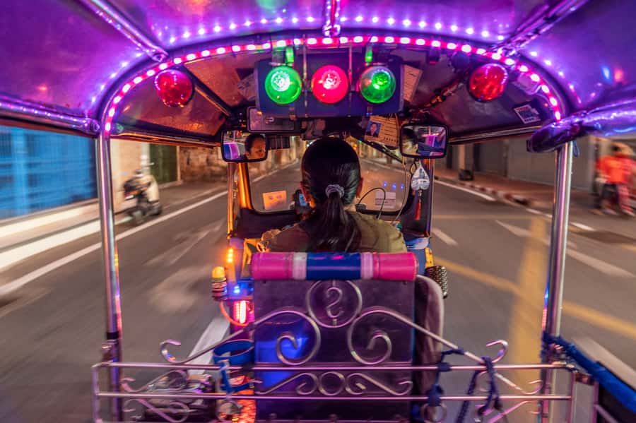 Bangkok Street Food and Night Lights by Tuk Tuk - Song Wat Road: shophouses, street art, and snacks on foot