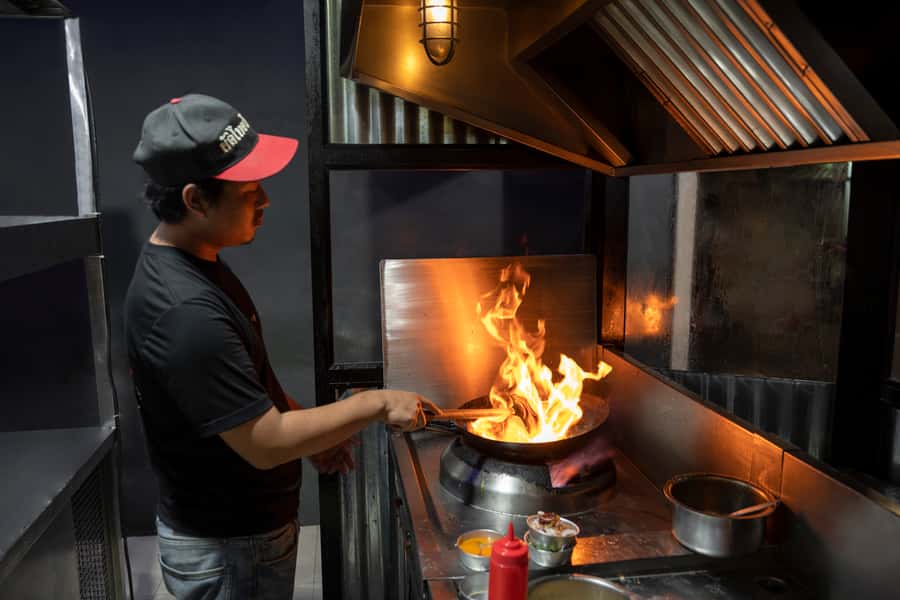 Bangkok Street Food and Night Lights by Tuk Tuk - Price and value: is $65 worth a 4-hour tuk-tuk food night?