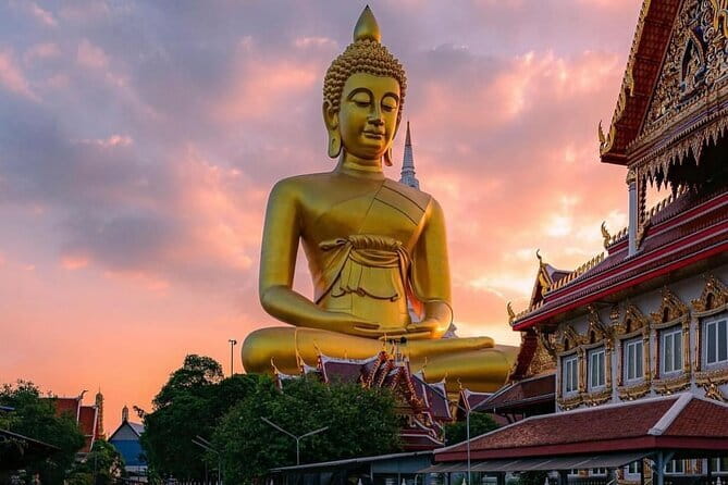 Bangkok : Sunset Food tour by Tuk Tuk boat with big Buddha view - Weather Reality and How the Guide Handles It