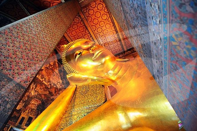 Bangkok Temples Tour, Including Reclining Buddha at Wat Pho - Entering Wat Benchamabophit (Marble Temple): Carved detail you can actually notice