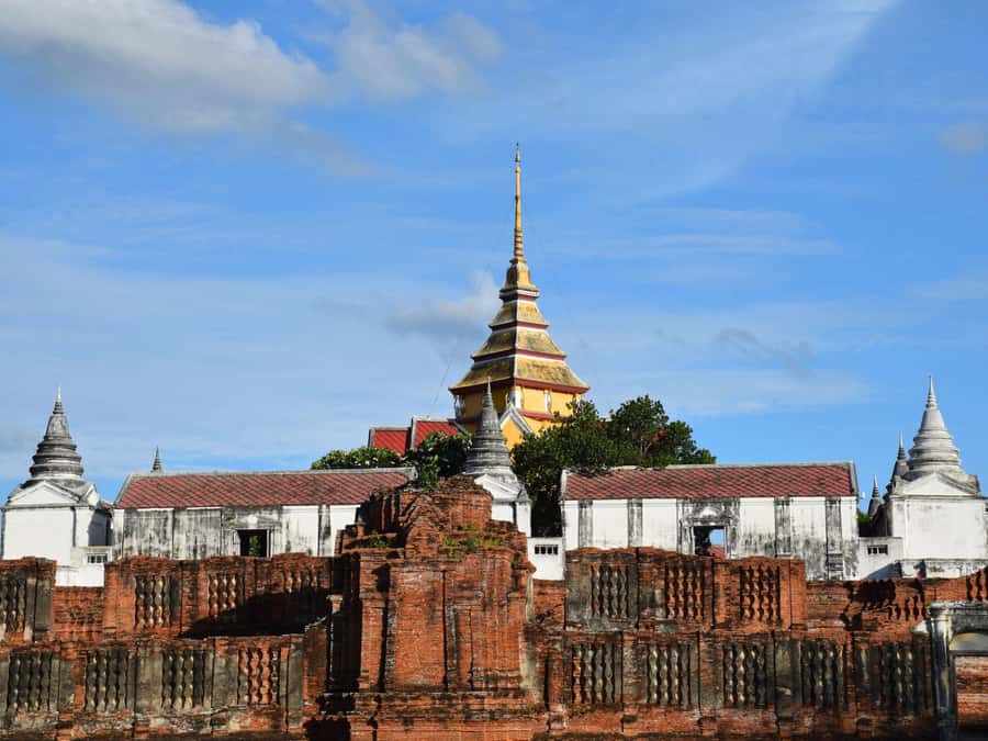 Bangkok: Thai Buddhist Art History Trip to Ayutthaya - Wat Mai Prachumphon: late-Ayutthaya murals and the twelve-indented stupa