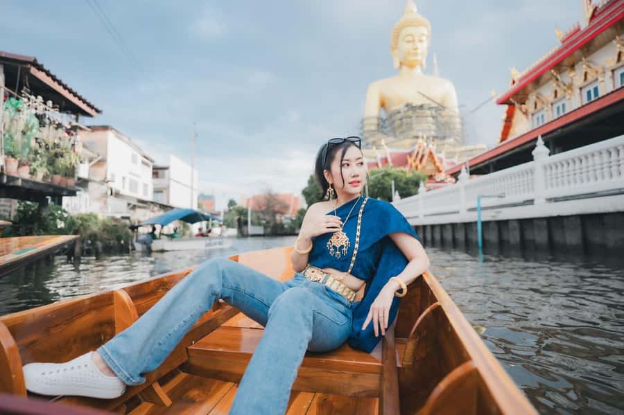 Bangkok:Thai costume with Long tail boat photoshoot - Price and logistics for a 2-hour photo shoot