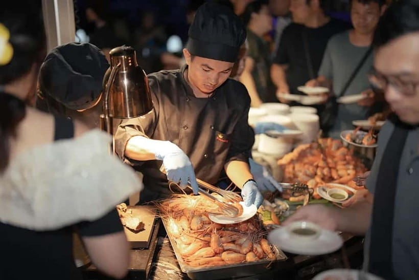 Bangkok:The Planet Sunset&Dinner Cruise on Chao Phraya River - Live Band Music and the Traditional Dance Show