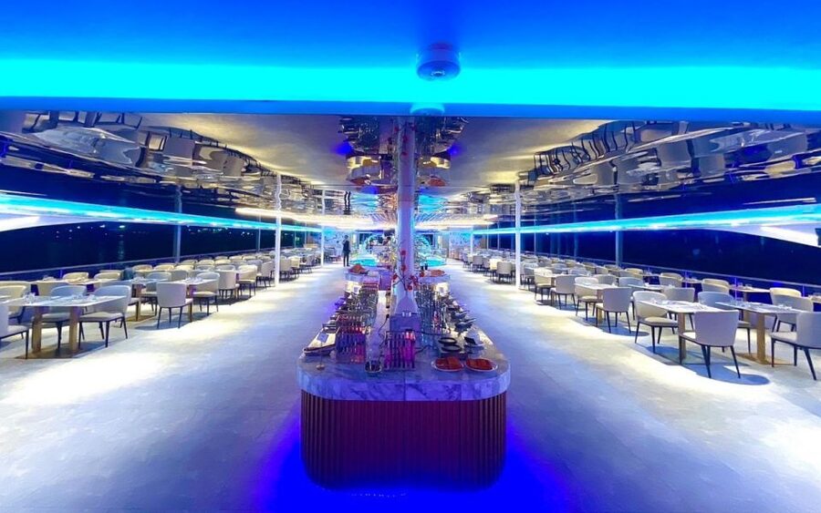 Bangkok:The Planet Sunset&Dinner Cruise on Chao Phraya River - Deck Comfort: Rooftop Views, Bridges, and Where You Might Want to Stand
