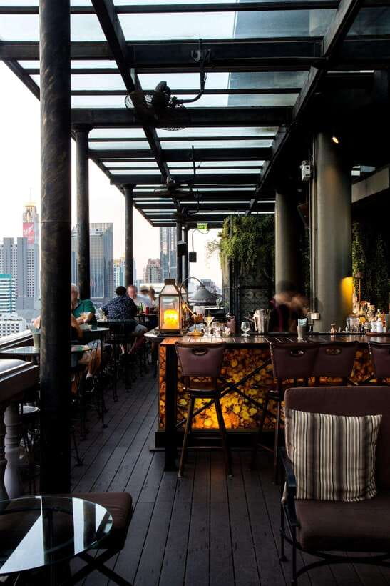 Bangkok: The Speakeasy Rooftop Bar At Hotel Muse - Service details that actually matter at the table