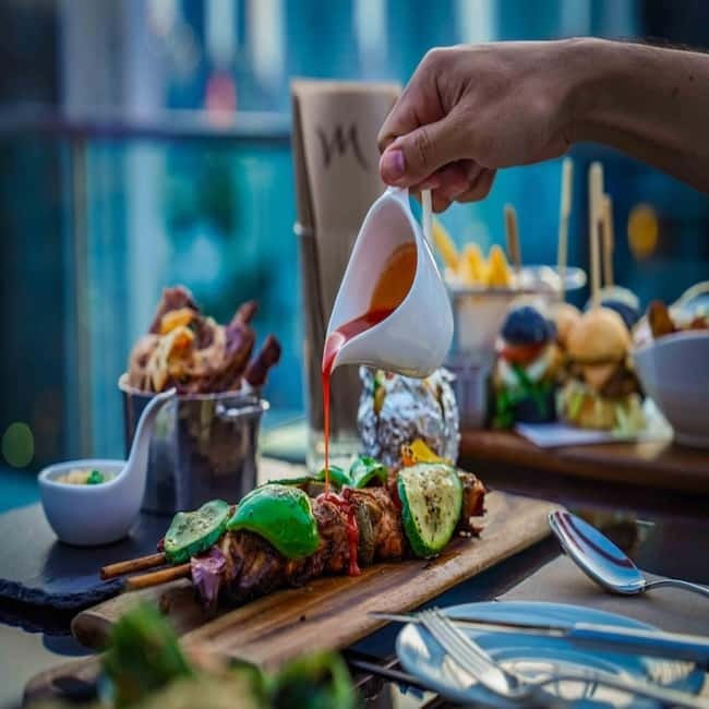 Bangkok: The Vue Bar Rooftop at Mercure Bangkok Sukhumvit 24 - Your 90-minute plan: what happens and why it works