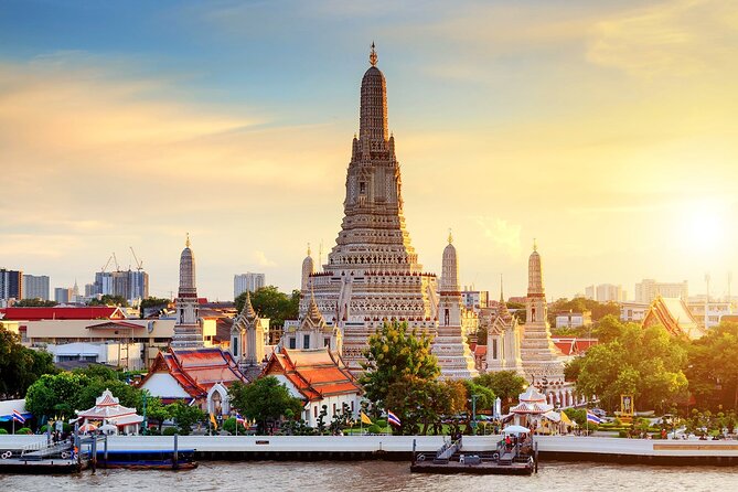 Bangkok Three Temples and The City - Wat Arun, Temple of Dawn, by the river