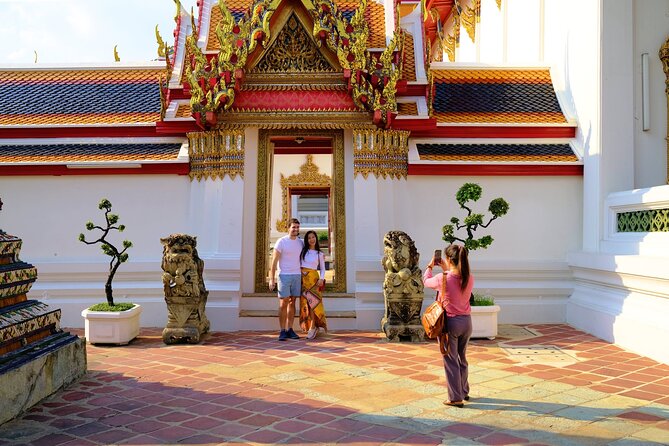 Bangkok Thrilling Tuk Tuk Tour (Private & All-Inclusive) - Wat Prayurawongsawat Worawihan, Then a Riverside Walk Near Memorial Bridge