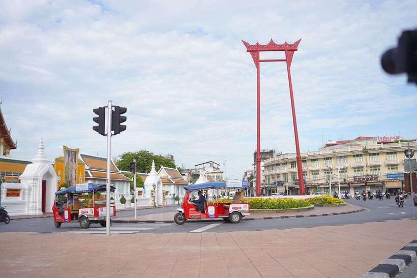 Bangkok: Tuk Tuk Day Pass App & Boat Chao Phraya River - The Chao Phraya Boat Pass: Stress-Free Movement Between River Sights