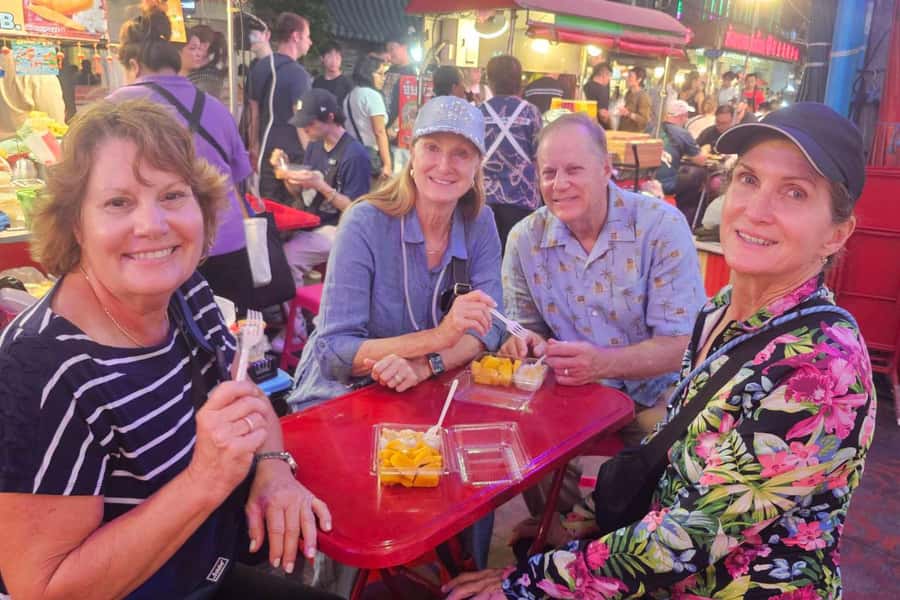 Bangkok Tuk Tuk Night Tour with Chinatown visit - Flower market and everyday Bangkok life