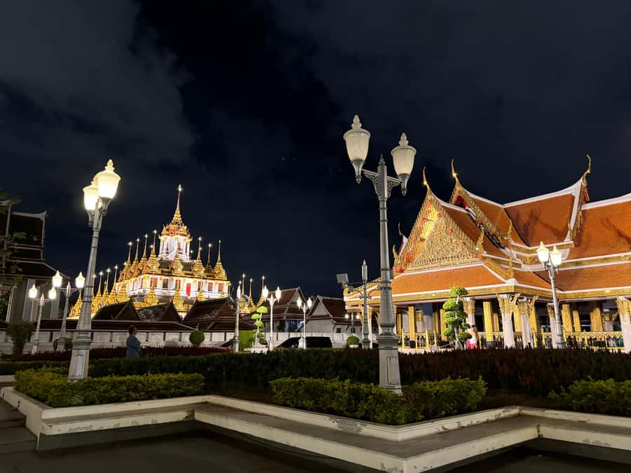 Bangkok: TUK TUK Tour Night Life Private with Hotel Pick Up - Pak Khlong Talat Flower Market: What to Do With Your 30 Minutes