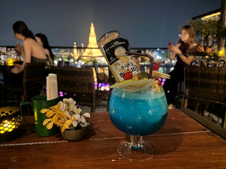 Bangkok: TUK TUK Tour Night Life Private with Hotel Pick Up - Chinatown After Dark: Food Tasting and Street-Level Bangkok