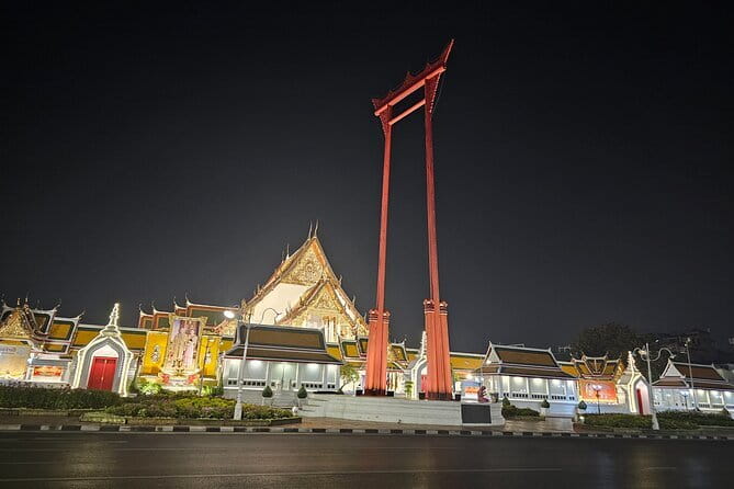 Bangkok TUK TUK Twilight Cultures Market and Food Taste - Stop 5: Sao Chingcha (Giant Swing) and what the fee is for