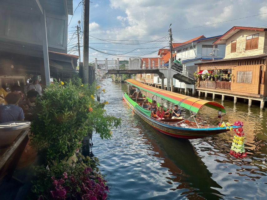 Bangkok Twilight : Hidden Canal, Big Buddha & temple - Big Buddha Photo Stop: How to Set Expectations for What You’ll See