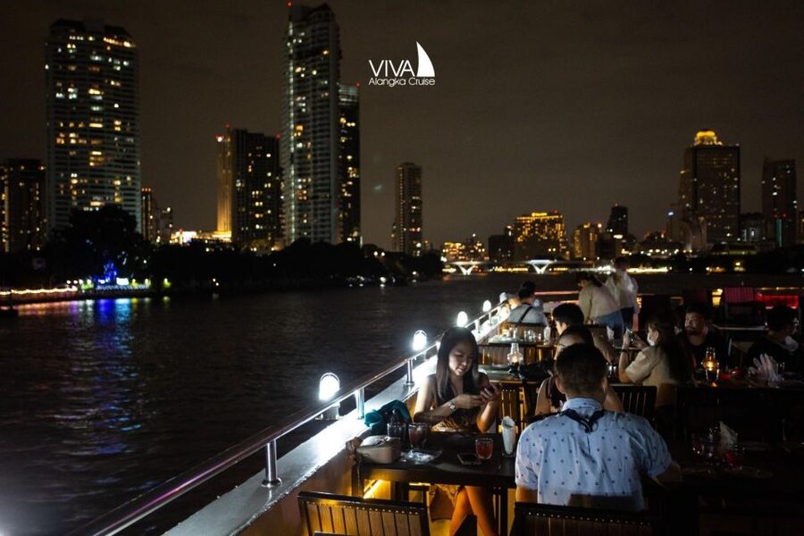 Bangkok: Viva Alangka Chao Phraya Dinner Cruise - Bangkok Noi sightseeing: the quieter side of the river route