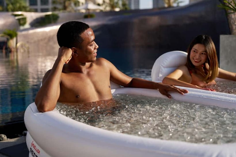 Bangkok: W Hotel Pool & Gym Experience - Spa Facilities and the 60-Minute Thai or Aromatherapy Massage