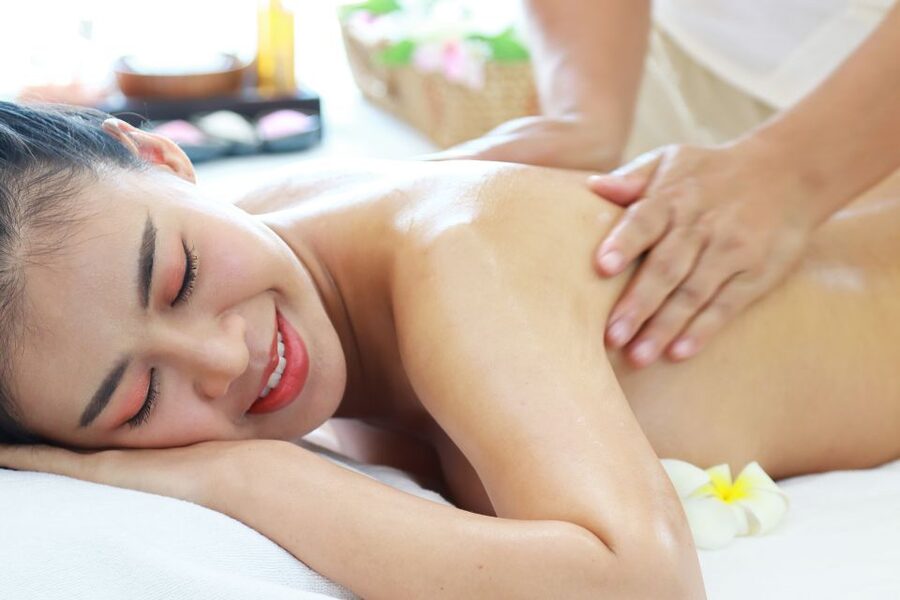 Bangkok: Wat Pho Thai Massage in Your Hotel Room - How Wat Pho style massage actually works in Bangkok hotels