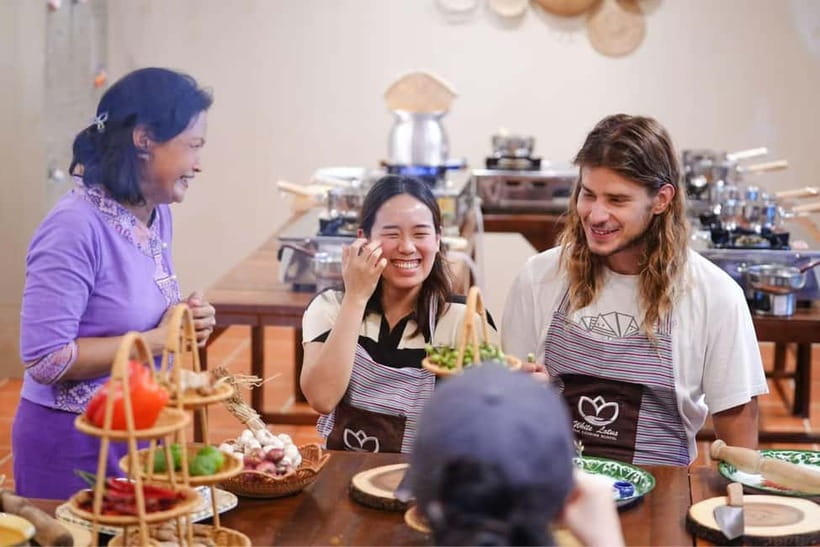 Bangkok: White Lotus Thai Cooking Class with Market Tour - Market Walks That Teach You How to Pick Ingredients