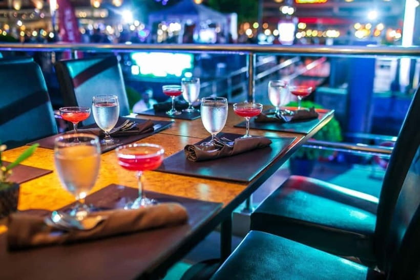 Bangkok: White Orchid Chao Phraya Cruise, Thai Buffet & Beer - Unlimited beer plus juice and soft drinks