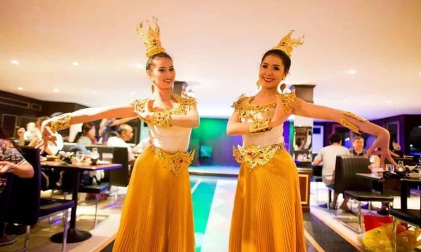Bangkok: White Orchid Chao Phraya Cruise, Thai Buffet & Beer - Cabaret show for the 19:00 session only