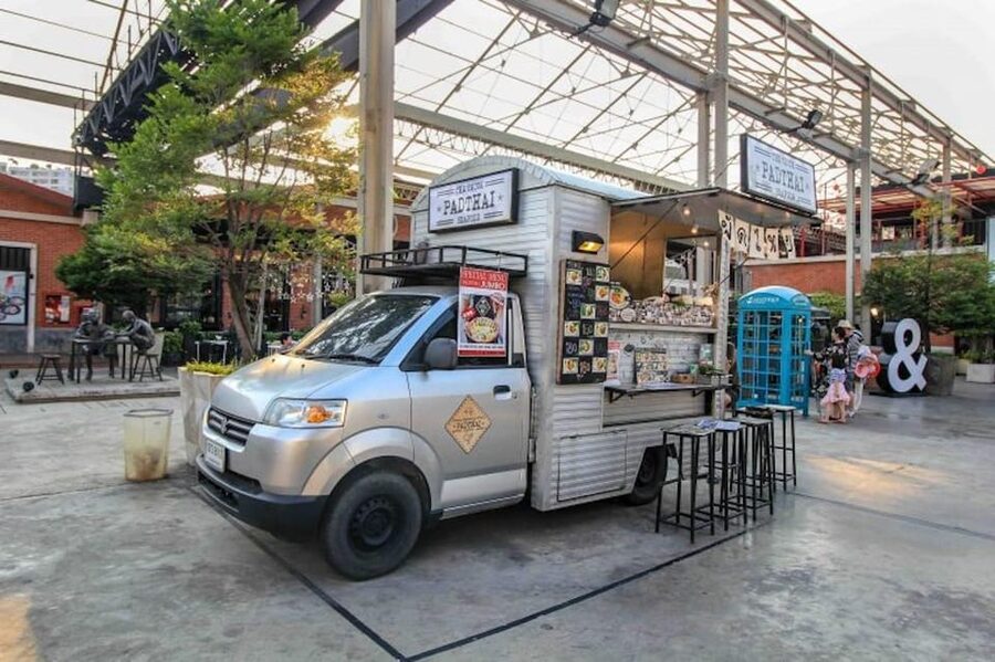 Bangkok with a Private Car and Driver Customizable Tours - Price and Value: When This Beats Grab (and When It Doesn’t)