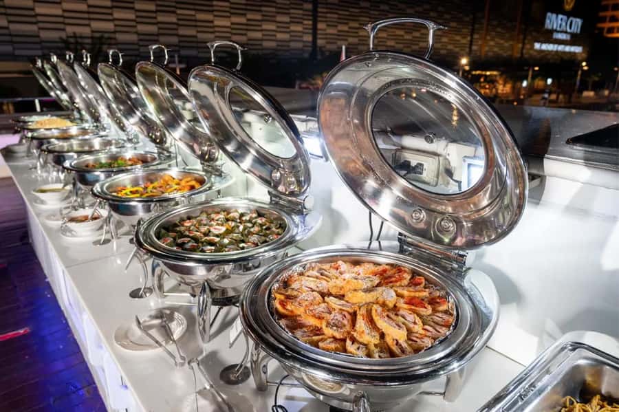 Bangkok: Wonderful Pearl Dinner Cruise and Live Performance - Small Practical Notes That Make a Difference