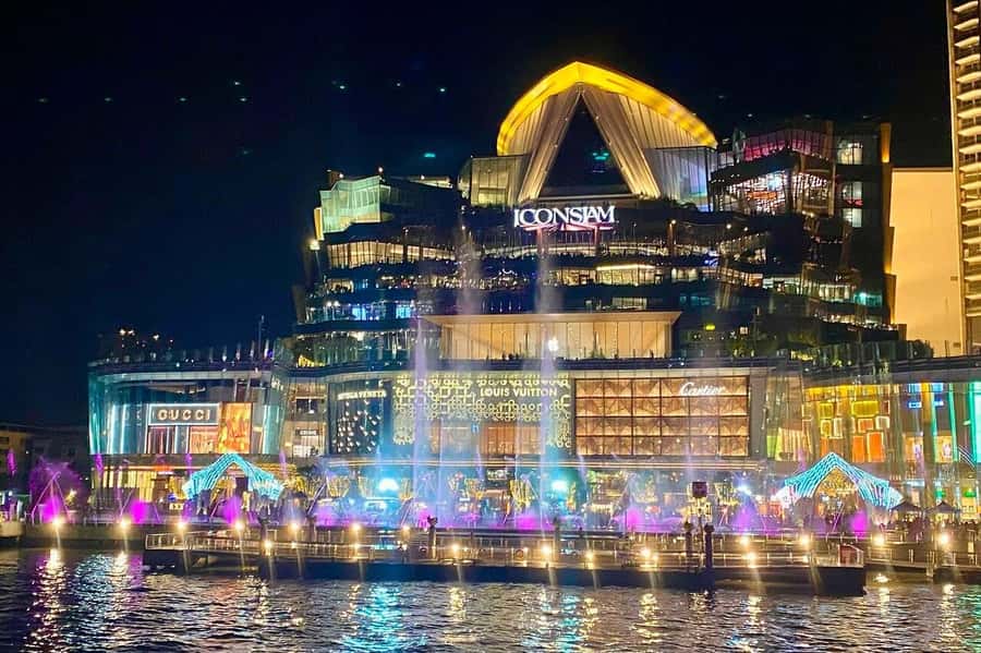 Bangkok: Wonderful Pearl Dinner Cruise and Live Performance - The Buffet Dinner Setup, and How to Eat Without Losing Time