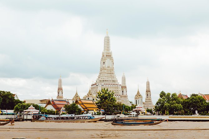 Best of Bangkok: Temples & Long-tail Boat Tour - Wat Phra Kaew and the Emerald Buddha: Why This One Matters