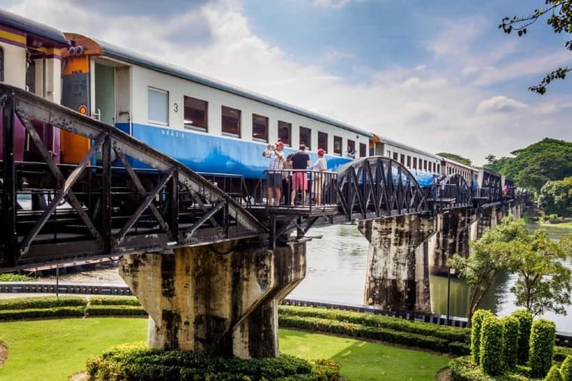 BKK: Damnoen Floating Market, Maeklong Rail & River Bridge - Key things I think you’ll like
