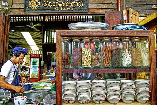 Chachoengsao One Day Trip from Bangkok : Historic Market and Buddhist Temples - Lunch, tickets, and a guide: where the value in the $183 range comes from