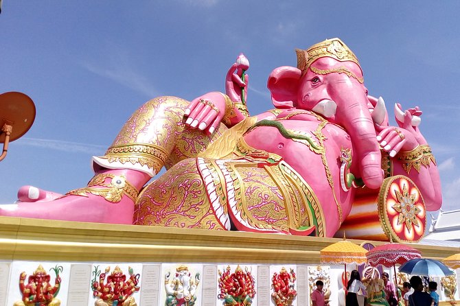 Chachoengsao One Day Trip from Bangkok : Historic Market and Buddhist Temples - Wat Sothon Wararam Worawihan: white marble, gold details, and a real riverside view