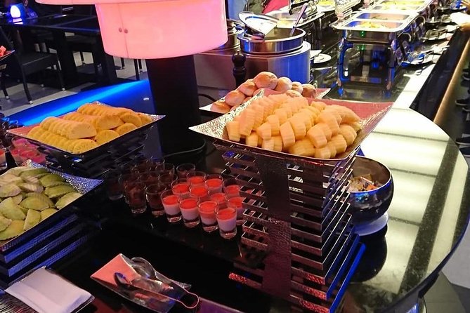 Chao Phraya River Dinner Cruise - Small details that can make or break your night