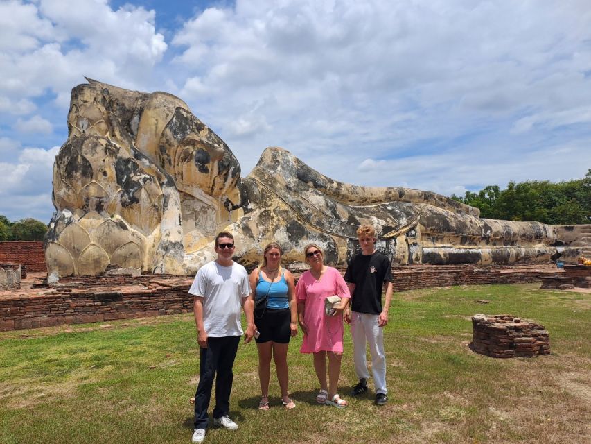 Colors of Ayutthaya: UNESCO Heritage 6 hour Bicycle Tour - As the ruins increase, Wat Mahathat becomes real
