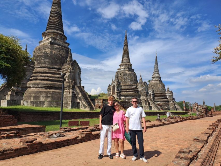 Colors of Ayutthaya: UNESCO Heritage 6 hour Bicycle Tour - Two temple stops, and a lesson in how Ayutthaya ruled