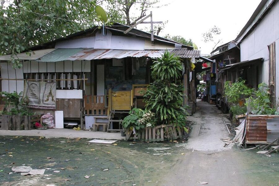 Colors Of Bangkok: 4-Hour Small Group Bike Tour - Sri Nakhon Khuean Khan Park and Botanical Garden: A Breath of Quiet