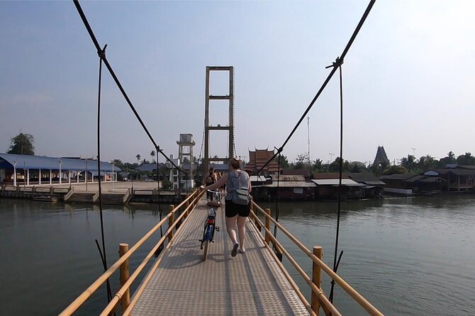 Colors of Damnoen Saduak from Bangkok - Bicycle time: shady paths, safety gear, and how to pace yourself