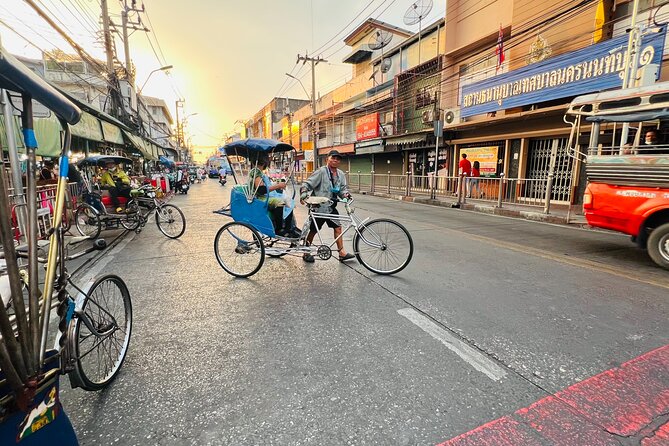 Culinary adventure in Mueang Non with Small group - How the small group changes your food day