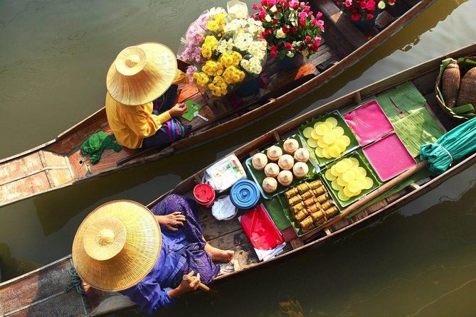Damnern Saduak Floating Market, Grand Palace and Wat Phra Keo Tour from Bangkok - Grand Palace: royal architecture, smart timing, and what to focus on