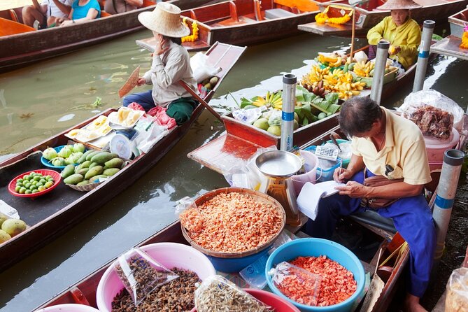 Damnoen Saduak Floating Market & Ayutthaya Tour from Bangkok - Wat Phanan Choeng Worawihan: one of Ayutthaya’s older anchors