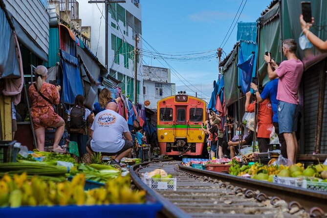 Damnoen Saduak Floating Market & Ayutthaya Tour from Bangkok - Getting out of Bangkok early: pickup timing and traffic reality