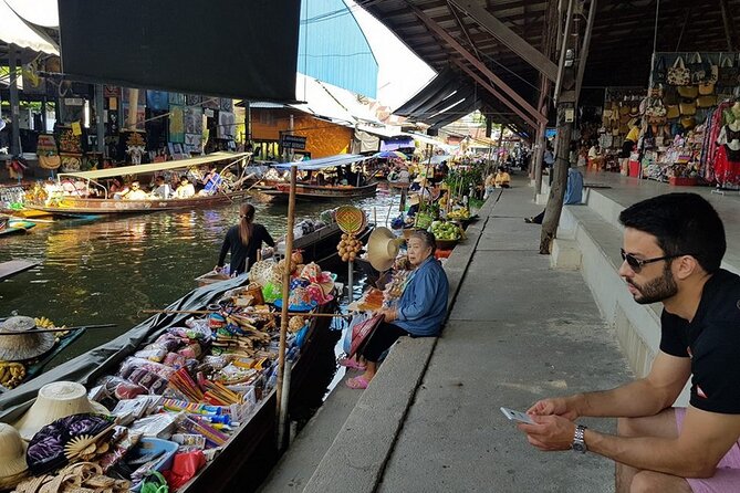 Damnoen Saduak Floating Market & Maeklong Train Market Tour - A Morning Built Around Rails and Long-Tail Boats