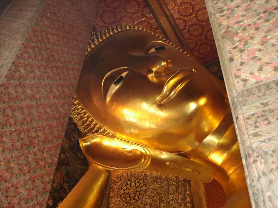 Damnoen Saduak, Reclining Buddha, and Wat Arun Private Tour - Private Car, Small Group Pacing, and the Guides Who Keep It Fun