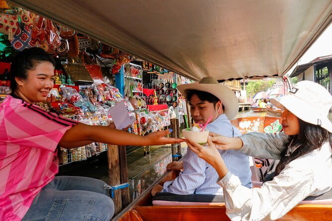 Day Trip to Bangkok Floating Market & Maeklong Railway - Price and logistics from CentralWorld: how the $30.98 adds up