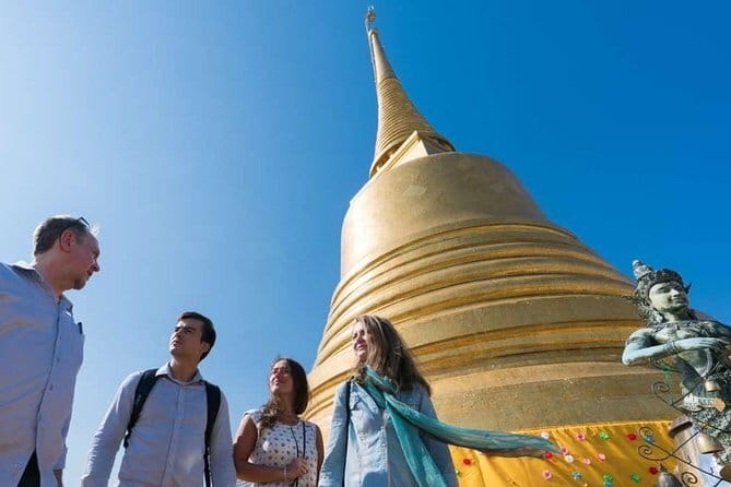 Day Trip to Bangkok Floating Market & Maeklong Railway - How to shop smart at Damnoen Saduak (without losing your mind)
