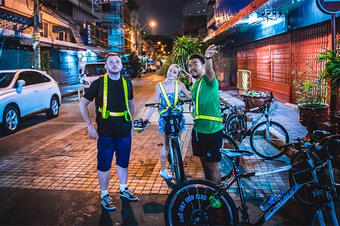Discover Bangkok at Night 5-Hour Bike Tour with dinner - Why a 5 PM Bike Tour Makes Sense in Bangkok