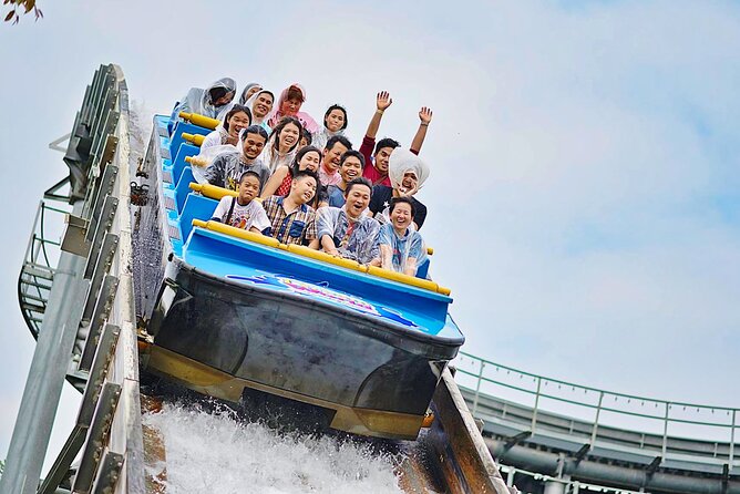 Dream World Amusement Park Bangkok - Snow Town: the winter reset your Bangkok day needs