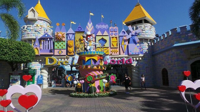 DreamWorld: Thailand’s Ultimate Theme Park - Getting there from central Bangkok: taxi is the easiest move