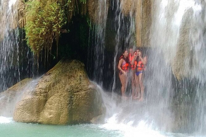 Erawan Waterfall and Kanchanaburi Private Tour [Optional Luxury] - Wat Chai Chumphon Chana Songkhram (Wat Tai): old temple, local meaning