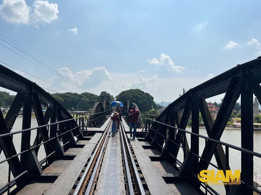 Erawan Waterfall, River Kwai & Railway Tour : From Bangkok - Thai lunch stop: refuel before the stairs